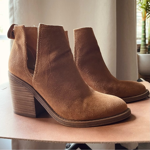 Steve Madden Sharini Shoes - Picture 8 of 10